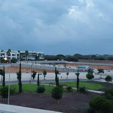 Apartamento Espaco Completamente Novo. A Um Passo Do Mar.