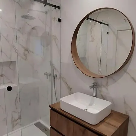 Apartamento Espaco Completamente Novo. A Um Passo Do Mar.