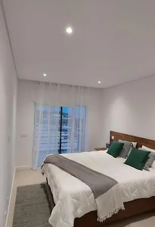 Apartamento Espaco Completamente Novo. A Um Passo Do Mar.